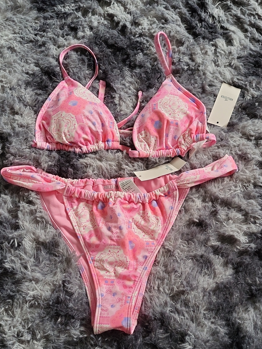 NWT Hollister Pink Paisley Print Bikini Set - Wide Strap Cheekiest Bikini